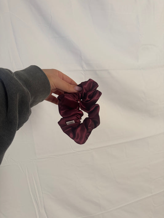 Maroon scrunchie
